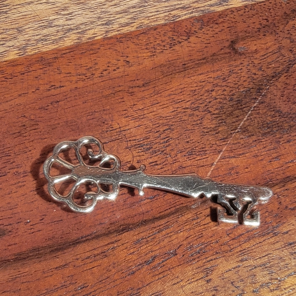 Vintage W. E. Richards Sterling Silver Key Pendant